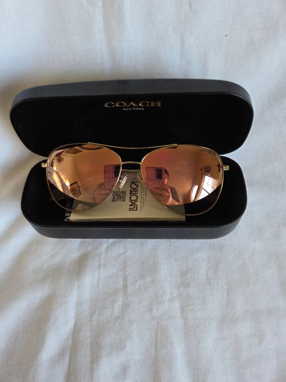 NEW IN CASE AUTHENTIC COACH HC7079 90056F Light Gold Sunglasses